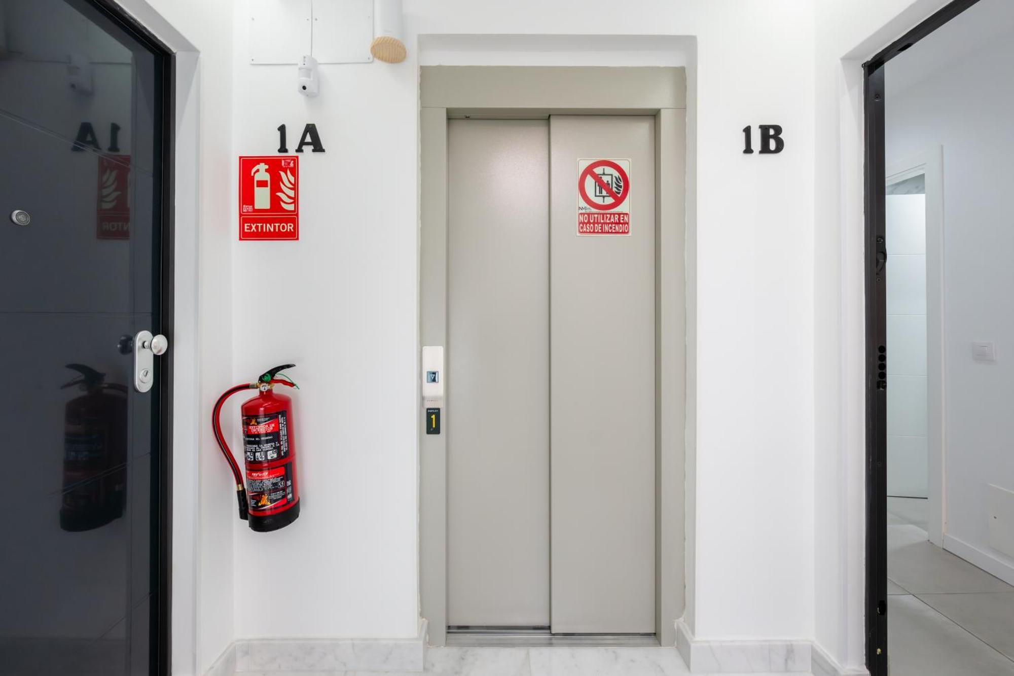 Lemon Apartment & Hotels Bernabeu Madrid Luaran gambar