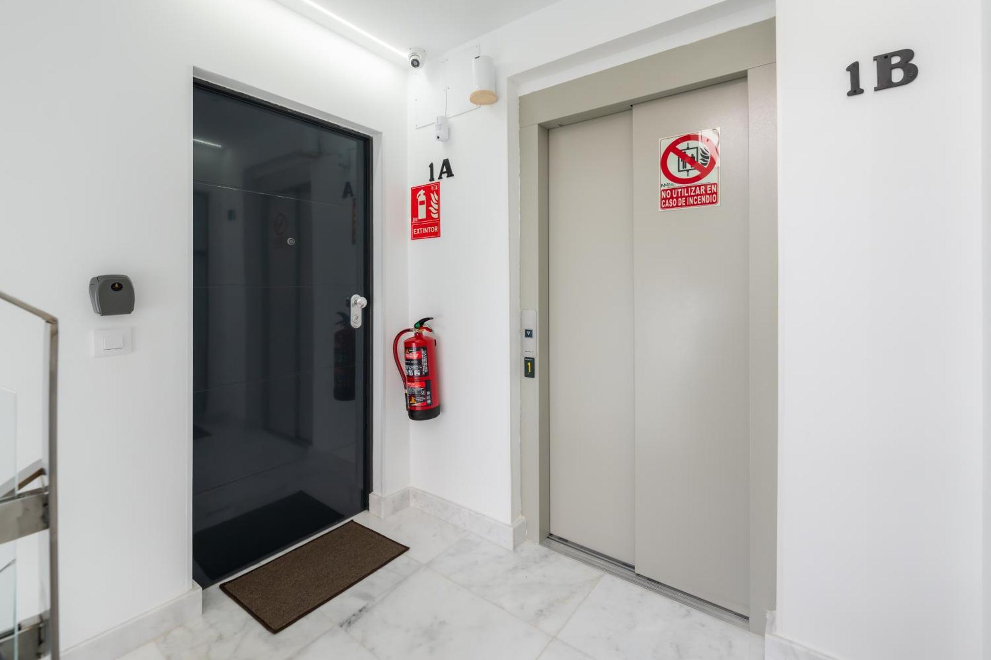 Lemon Apartment & Hotels Bernabeu Madrid Luaran gambar