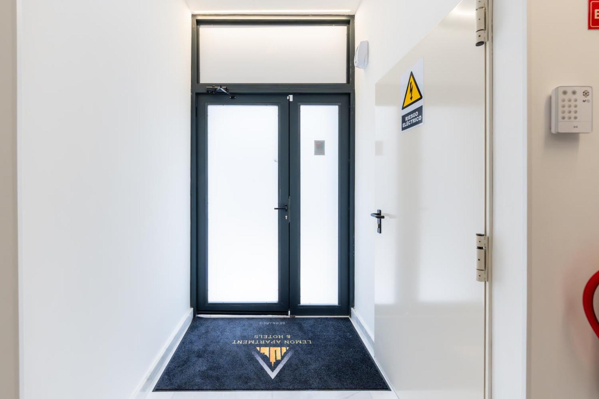Lemon Apartment & Hotels Bernabeu Madrid Luaran gambar